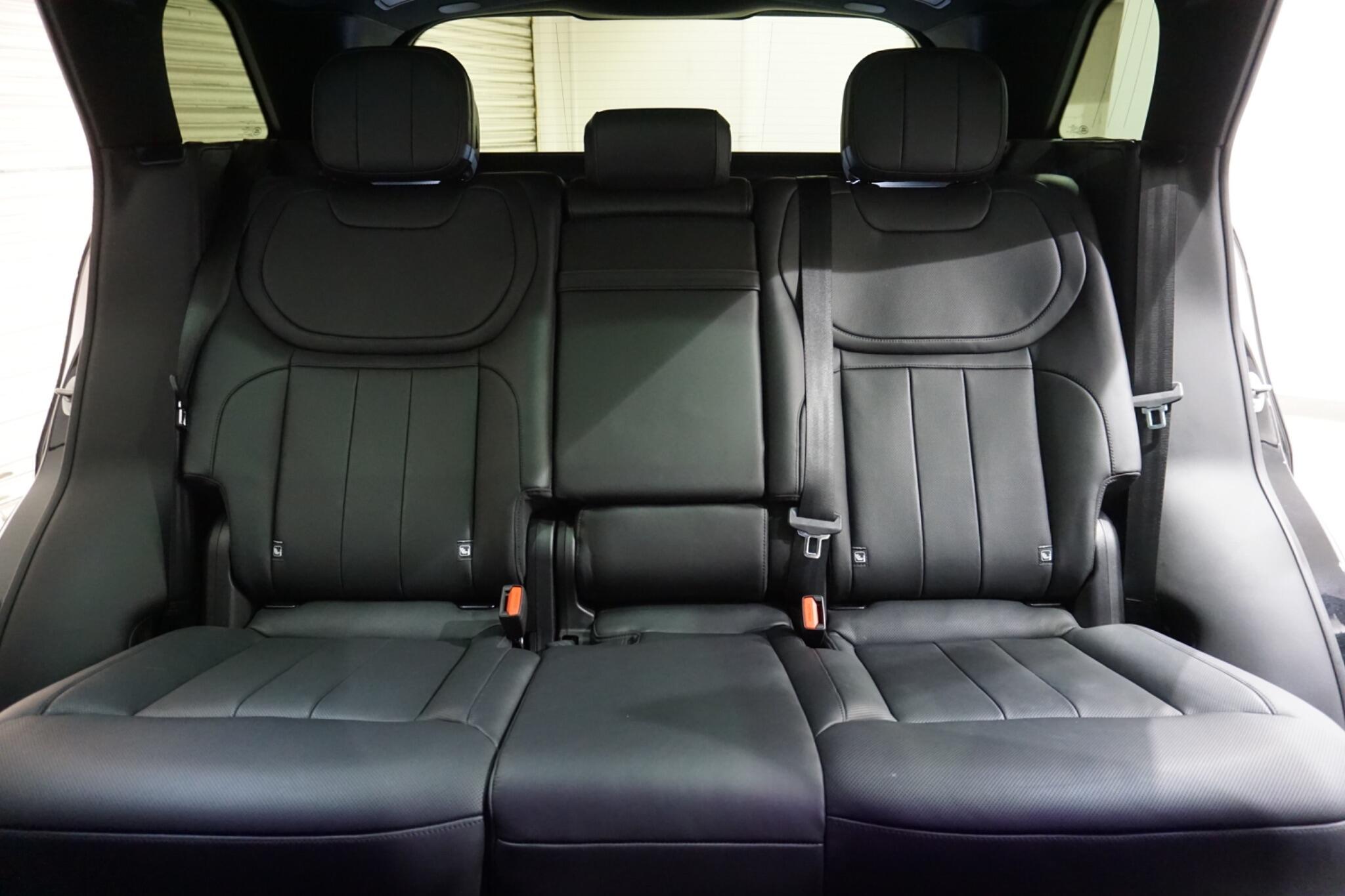 Land Rover Range Rover Sport 3.0 D300 MHEV Dynamic SE SUV 5dr Diesel Auto 4WD Euro 6 (s/s) (300 ps)